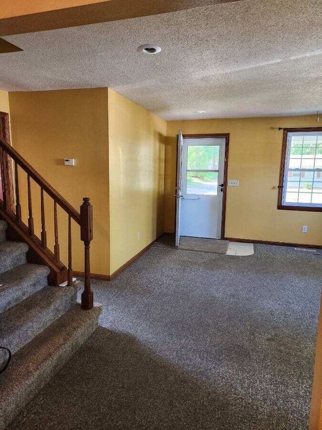 Photo - 811 W Peck St