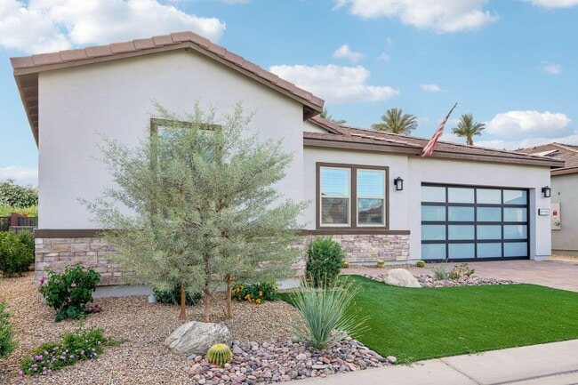 Photo - 51725 Pinnacle Vis Dr