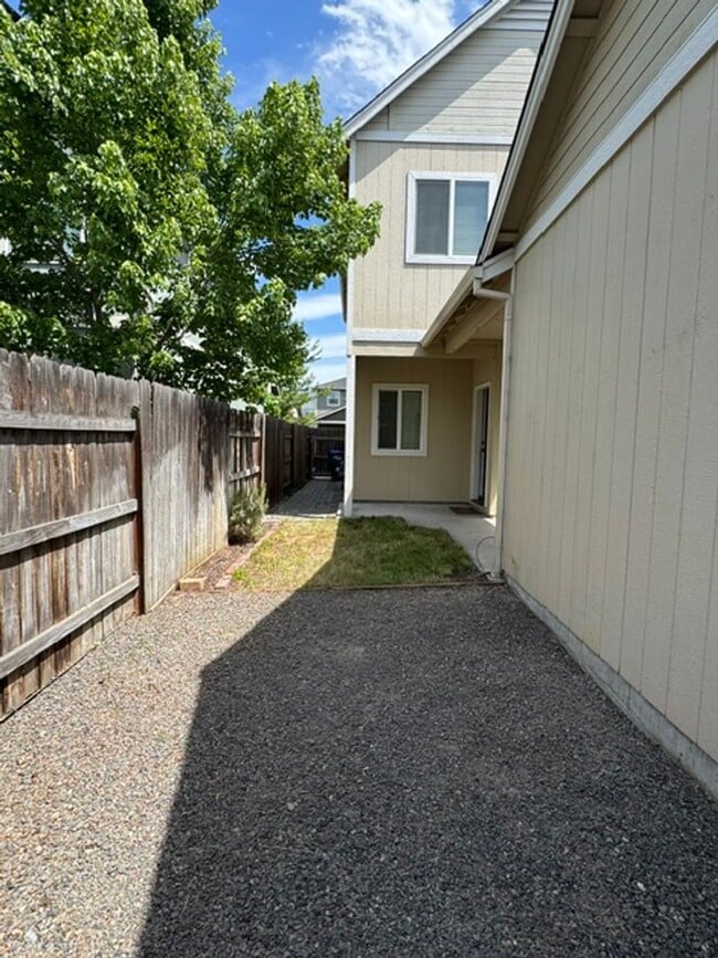 Photo - 3 Bedroom 2.5 Bath in Talent