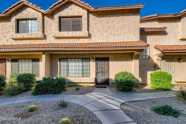 Photo - 2941 N Oregon St Townhome
