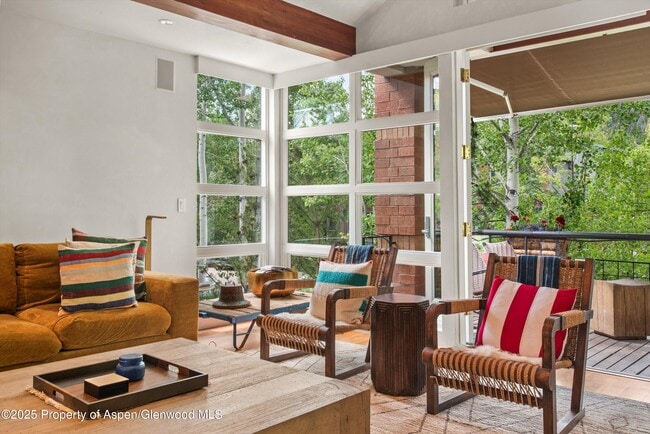 Photo - 706 E Hyman Ave Unit 706