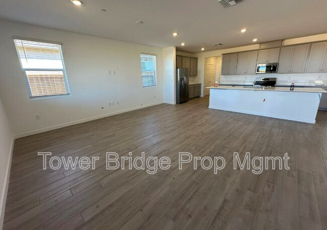 Photo - 4430 Lorikeet Wy