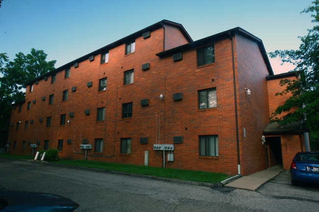 Photo - 2376 E Market St