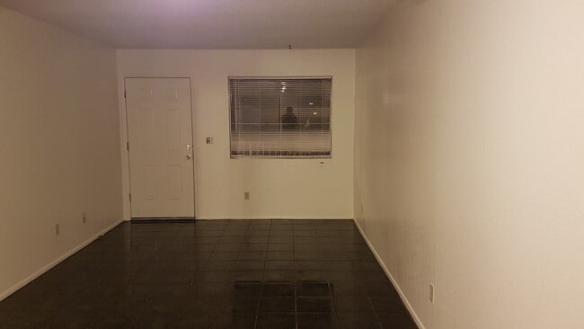 Photo - 2720 N Salem Unit 201