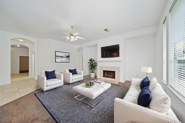 Photo - 13130 Yaupon Holly Ln