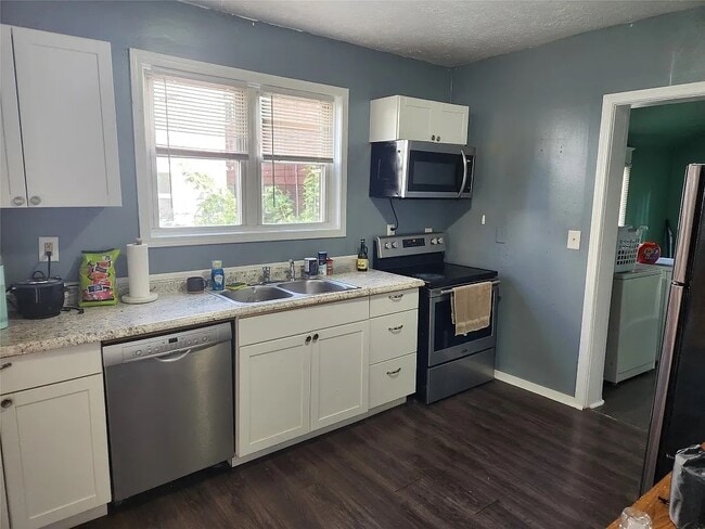 Photo - 905 Walnut St