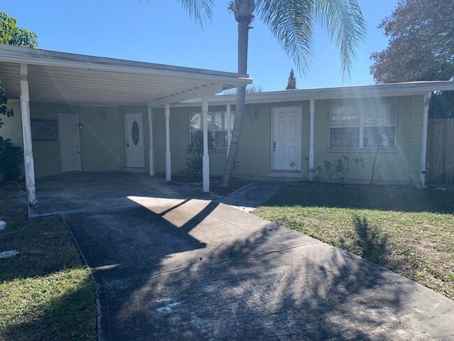 Building Photo - South Tampa Home