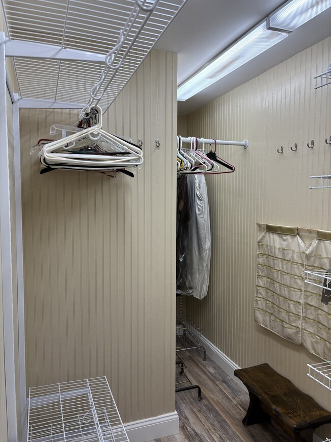 Photo - 4124 Seneca St Unit Lower