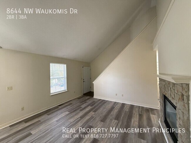 Photo - 8644 NW Waukomis Dr