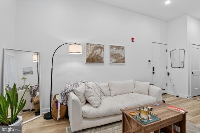 Photo - 1415 Locust St Unidad 502