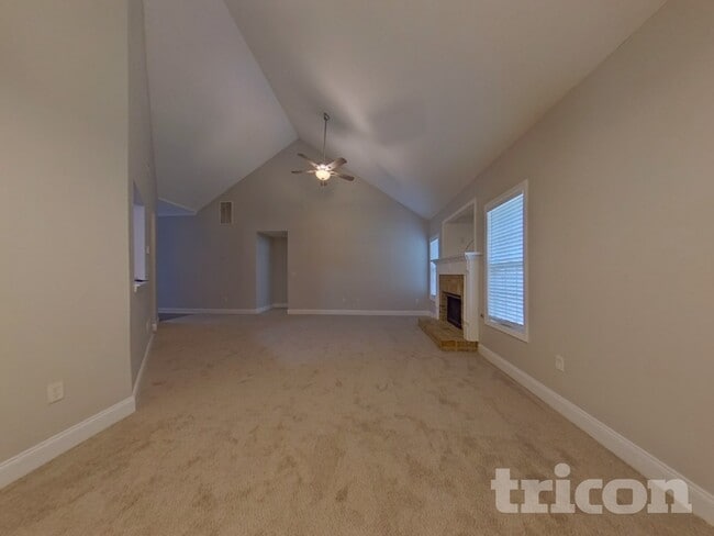 Photo - 214 Raleigh Way