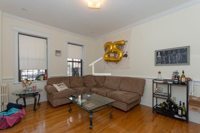 Photo - 35 Glenville Ave