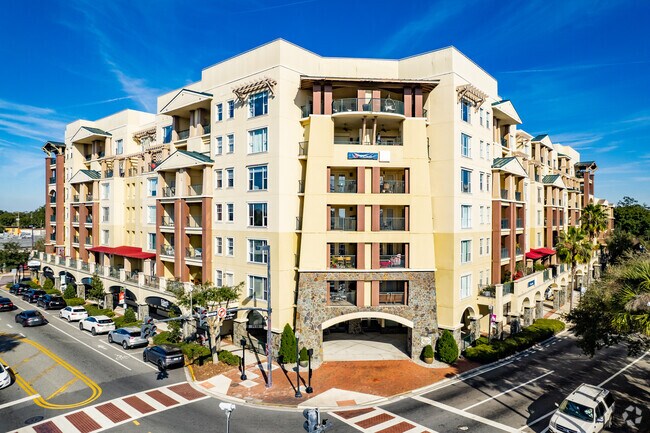 630 Vassar St Orlando, FL 32804-5363 - The Wellesley Apartments