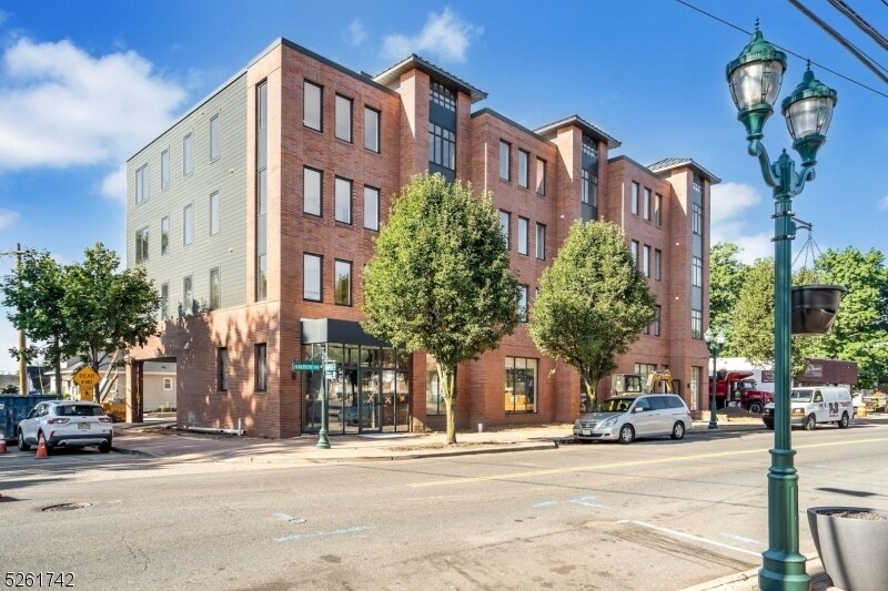 Photo - 1037 Amboy Ave Apartment Unit 404