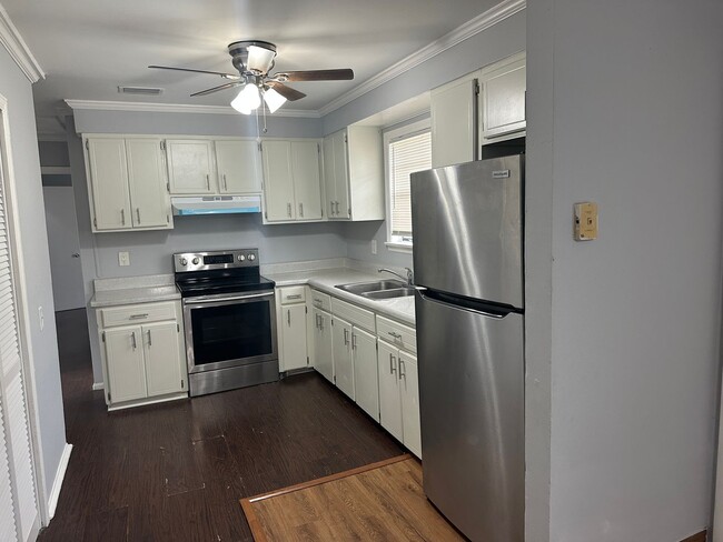 Photo - Beautiful 3/2 Available in the Heart of Bo...