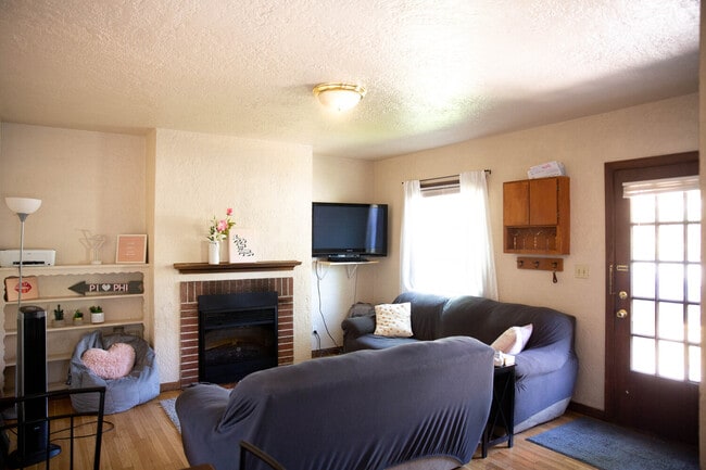 Photo - Slocum Apartments