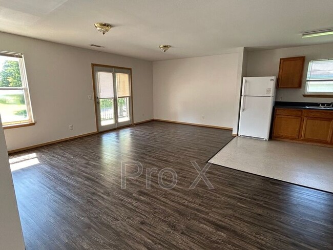 Photo - 316 Erin Pl