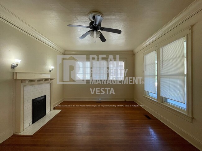 HALF OFF FIRST MONTH RENT - Historic Gem i... - HALF OFF FIRST MONTH RENT - Historic Gem i... House