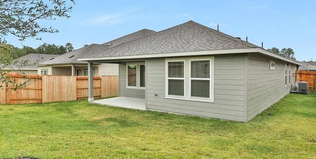 Photo - 18612 Hillswood Dr