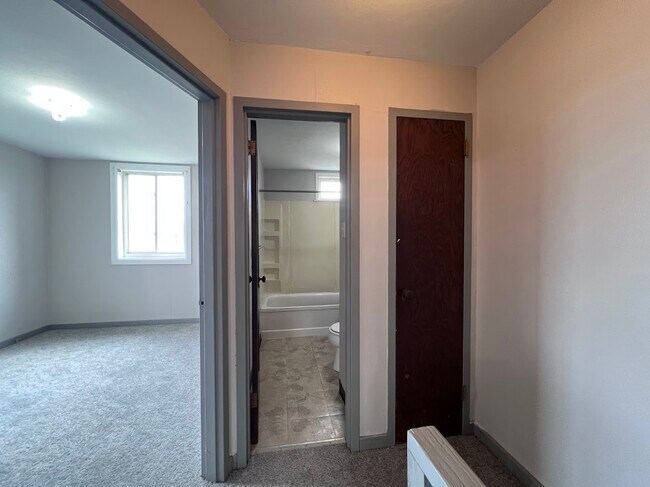 Photo - 4501 Bataan Ave