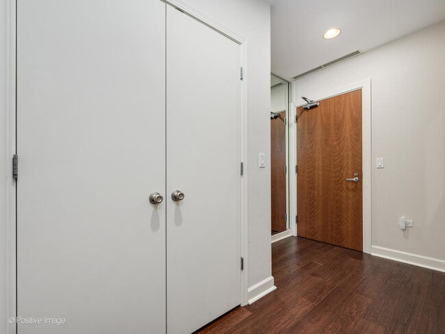 Photo - 1335 S Prairie Ave Unit 1008