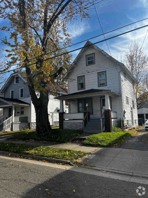 Building Photo - 1776 Marks Ave Rental