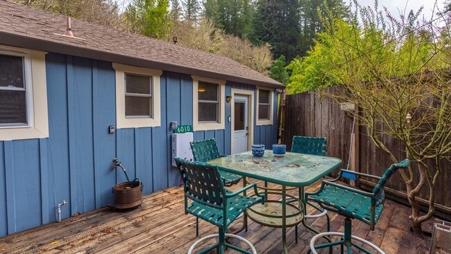 Building Photo - 6010 Cazadero Hwy