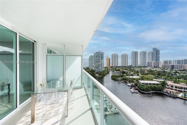 Building Photo - 400 Sunny Isles Blvd Unit 1518