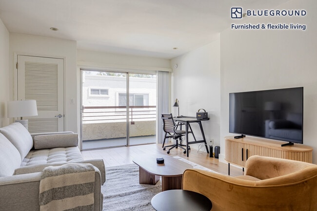 Photo - 7230 Franklin Ave Unidad FL3-ID1356