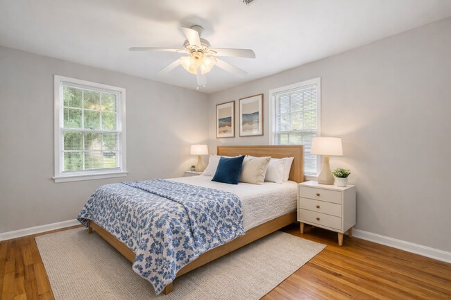 Building Photo - 409B Unit B