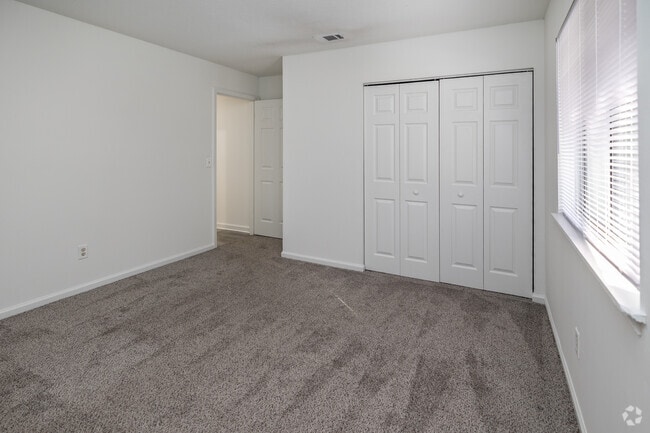 2BR, 1.5BA-940SF-Bedroom