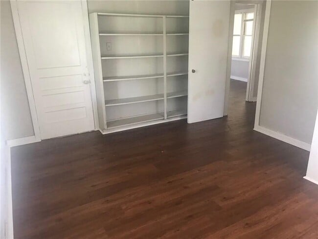 Photo - 2359 Gill Rd