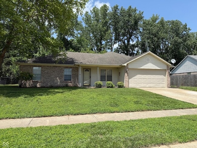 Building Photo - 6438 Thistle Bend
