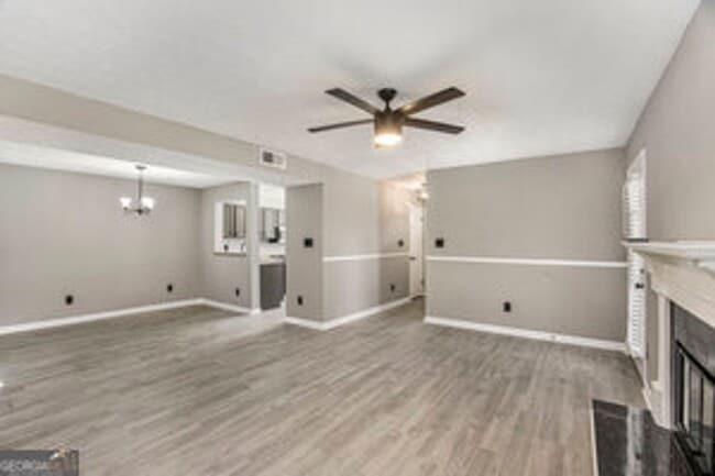 Photo - Like New! 2 bedroom 2 bathroom end unit condo! Must see!