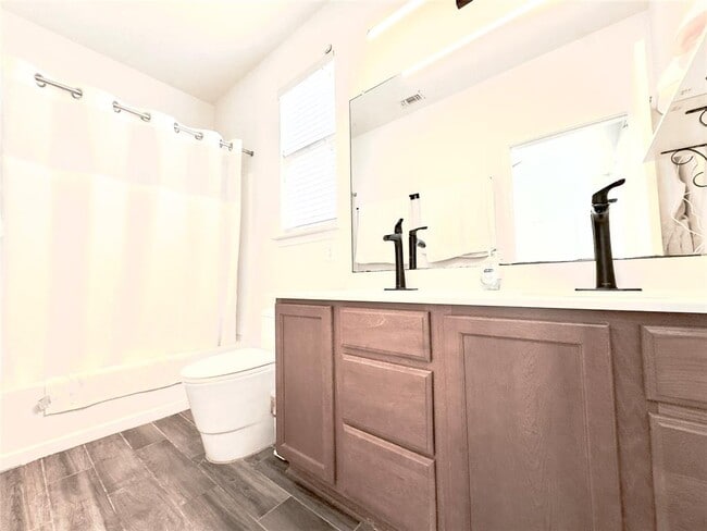 Photo - 6117 Toye Dr