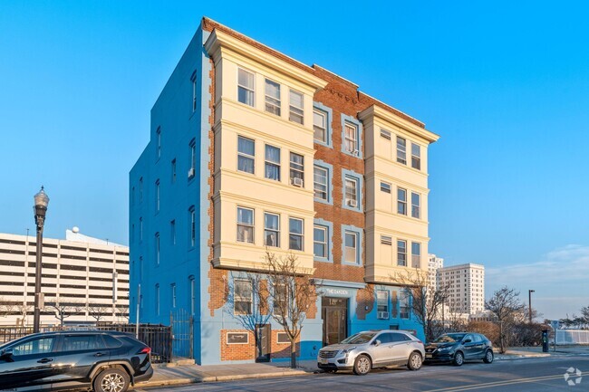 Building Photo - 143 S South Carolina Ave Unit D1 Rental