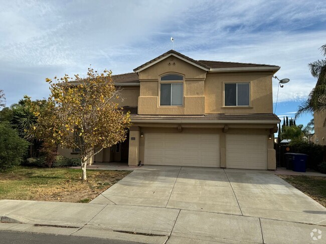 Building Photo - ***NOW AVAILABLE!!*** LOS BANOS HOME