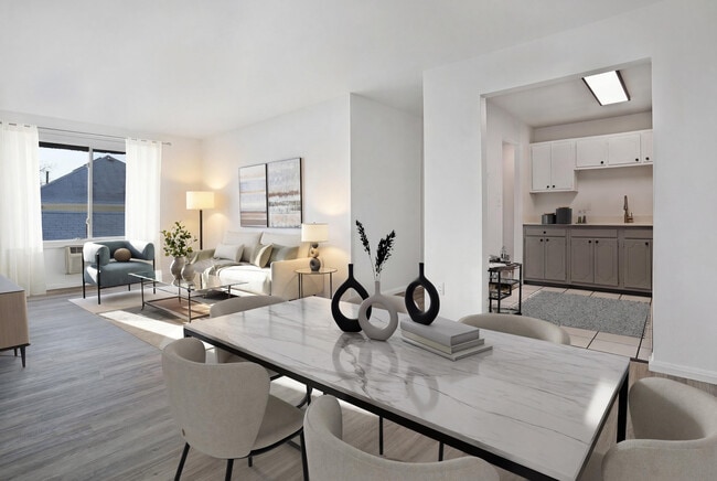 Building Photo - El Caliente Apartments