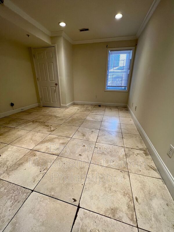 Photo - 1723 Fontain St Unit A