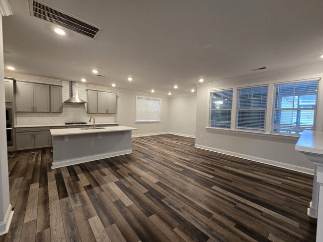 Photo - 324 Natsam Wds Wy