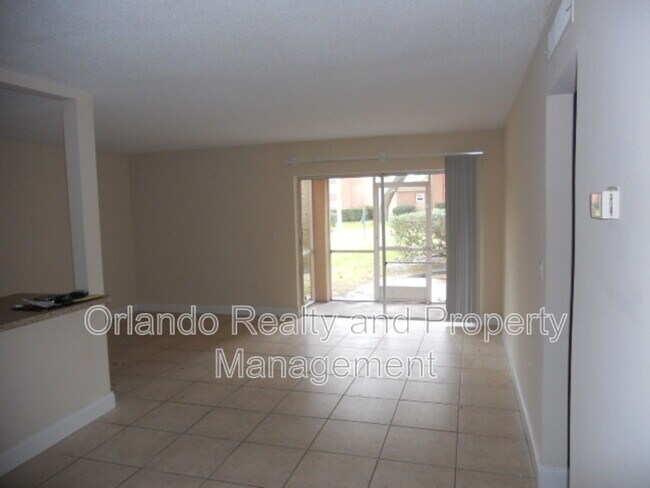 Photo - 492 Banyon Tree Cir Unit #104