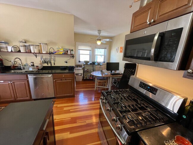 Photo - 2 bed/1 bath in Somerville available for a September 1st move-in