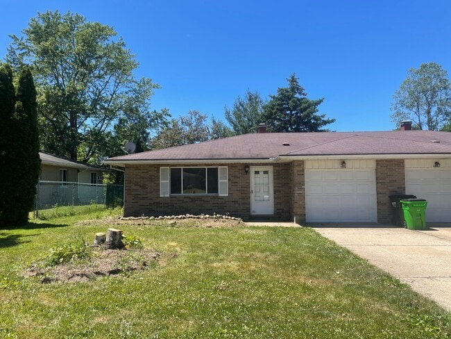 Building Photo - 4406 Larkdale Drive Unit 4406 Larkdale Rental