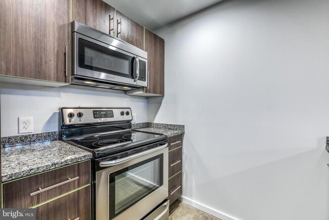 Photo - 4800 Brown St Unit 110