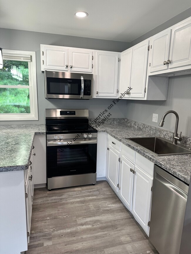 Photo - 13 Pawling St