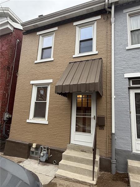 Photo - 235 38th St