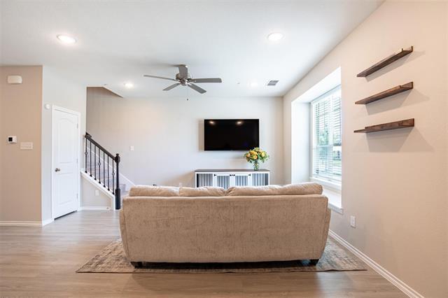 Photo - 2308 Davenport Dr