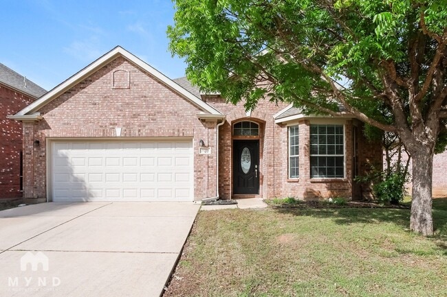 Building Photo - 2720 Maple Creek Dr