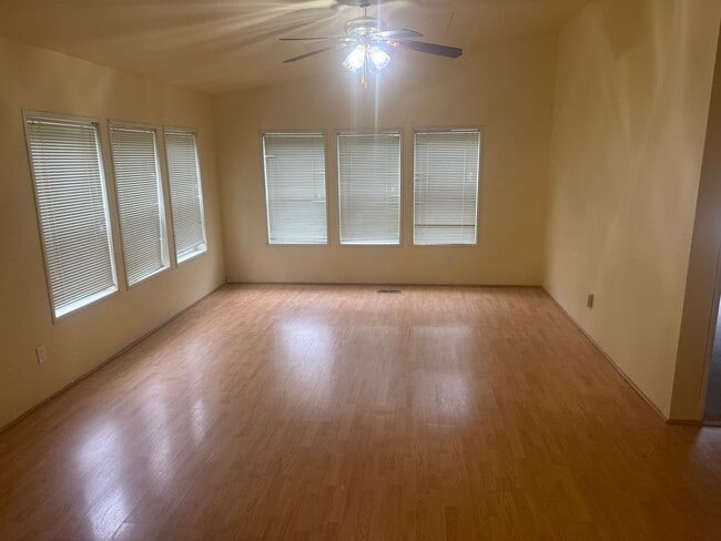 Photo - Mount Vernon 3 Bedroom