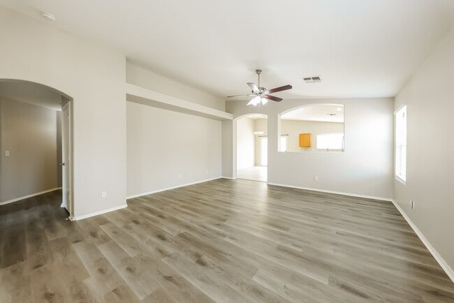 Photo - 15189 W Woodlands Ave